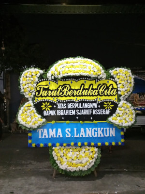 Papan Bunga Duka di Mundu